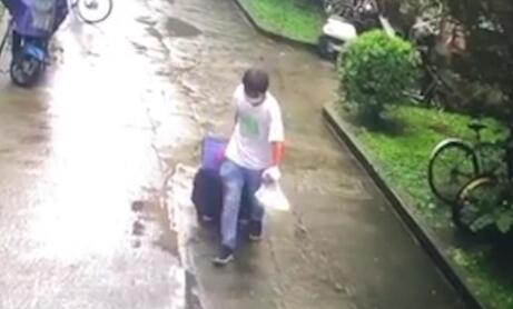 女子被装行李箱抛尸